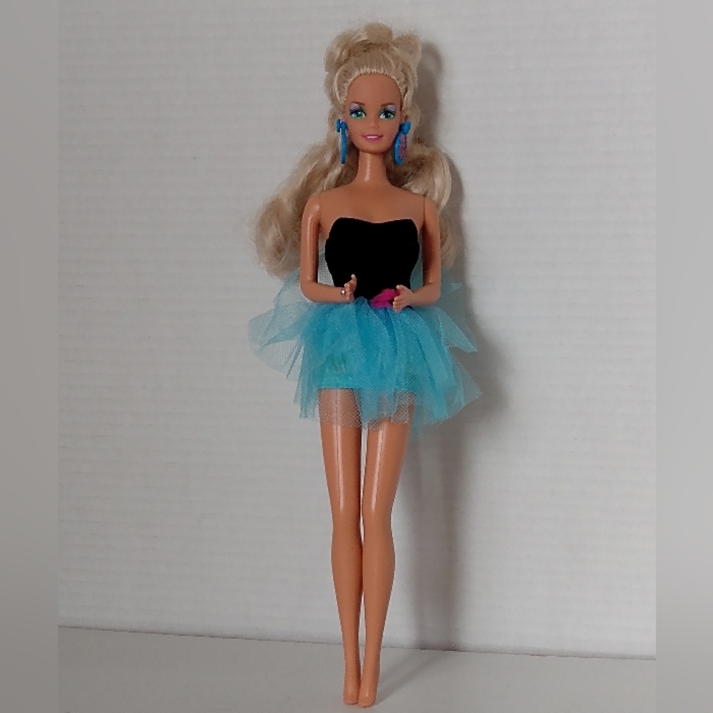 Vintage 90s Barbie